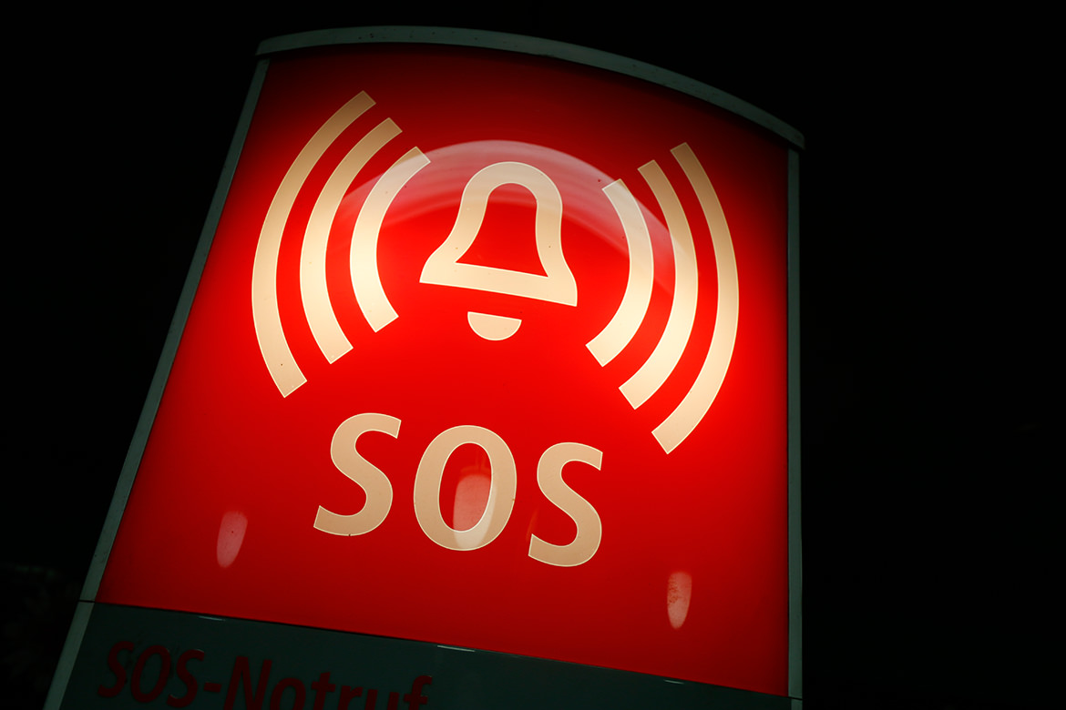 SOS-Schild